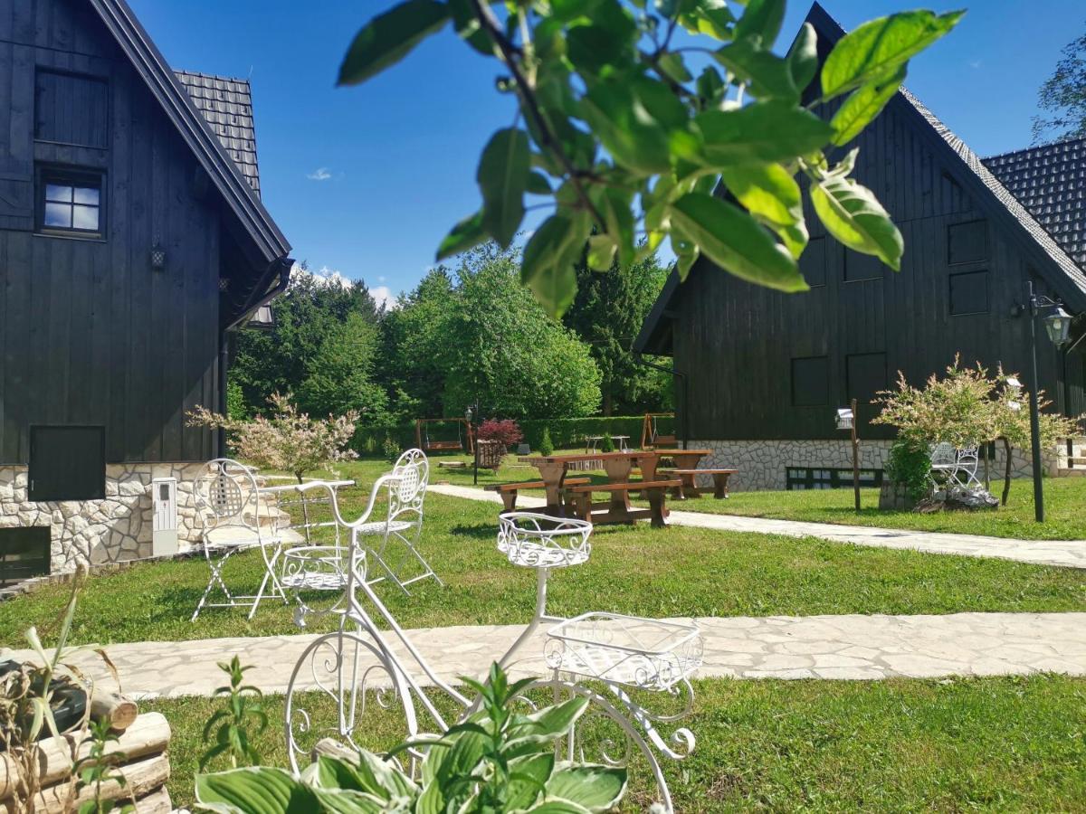 Plitvice Luxury Etno Garden Hotel Plitvicka Jezera Ngoại thất bức ảnh