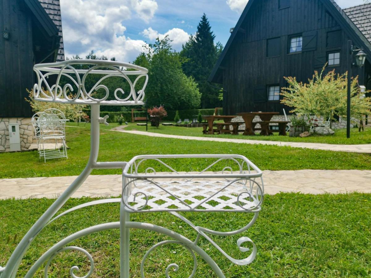 Plitvice Luxury Etno Garden Hotel Plitvicka Jezera Ngoại thất bức ảnh
