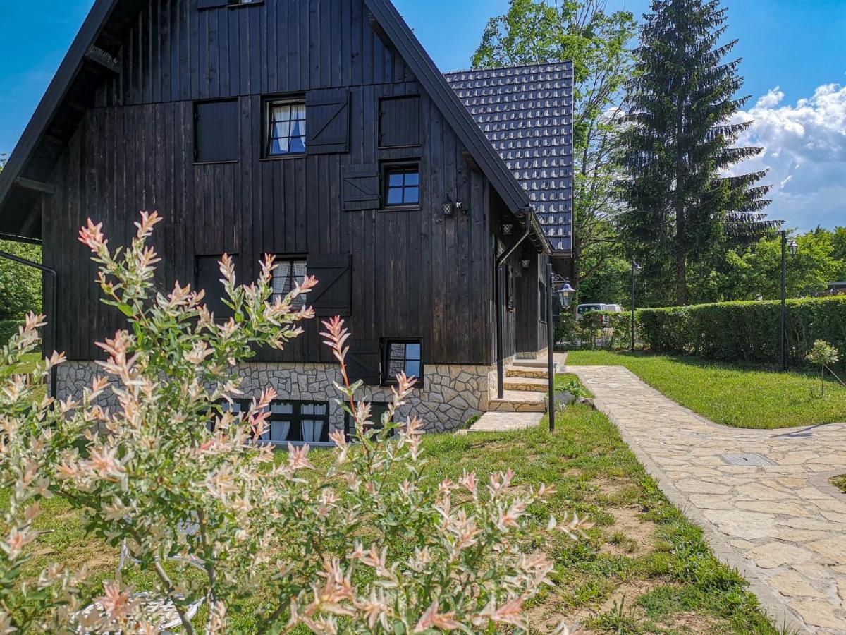 Plitvice Luxury Etno Garden Hotel Plitvicka Jezera Ngoại thất bức ảnh